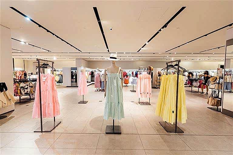 Butik Mağazalarda İç Mimari Tasarımlar.